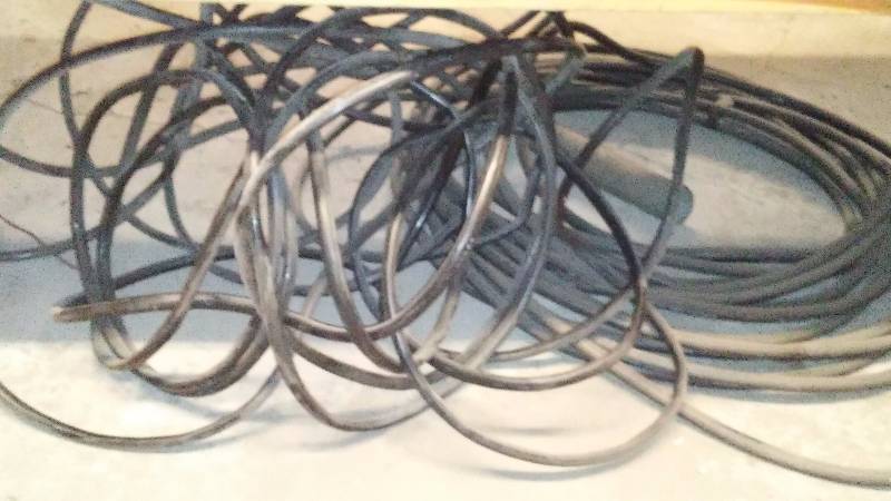 lot 495 image: Heavy Gauge Wire