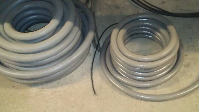 lot 496 image: 1 12 Inch Liquid Tight - Rubber wrapped conduit, various sizes and lengths, Seal Tight
