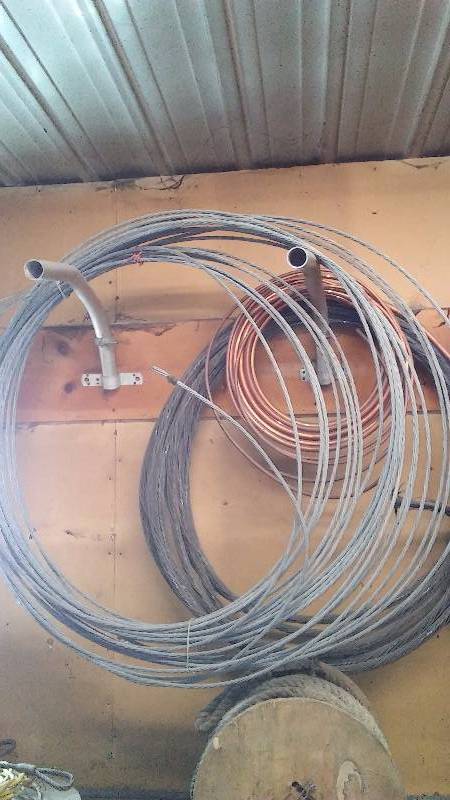 lot 542 image: Copper tubing and wire � see pictures for detail