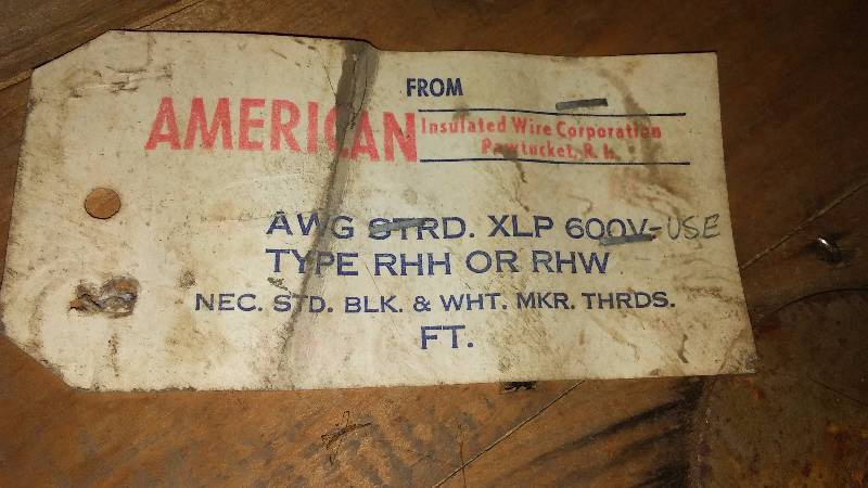 lot 543 image: Spools of wire (2) 600v one, sunlight resistant other one is heavy gauge