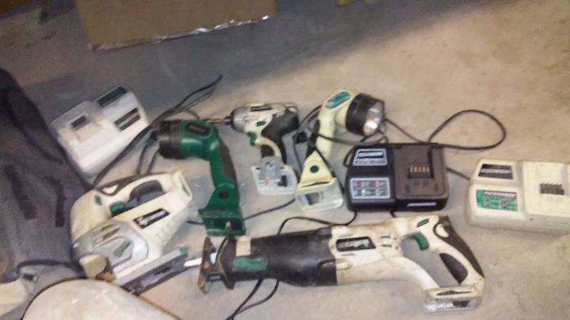 lot 559 image: 18 V Power tools, Master Force � See pictures for details. Impact Drill, jig saw, saws all, flashlight, charger
