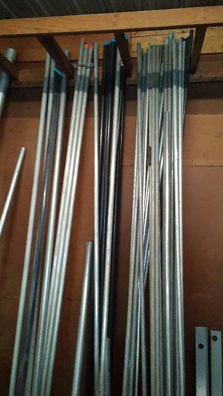 lot 591 image: Galvanized and Black Pipe, 1 �, 1 � Inch