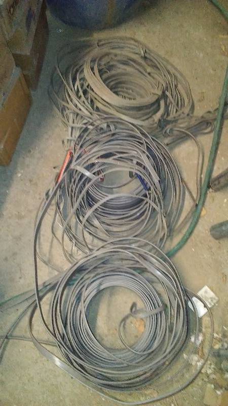 lot 596 image: Large lot of 10-E Tuff-A 600V Wire