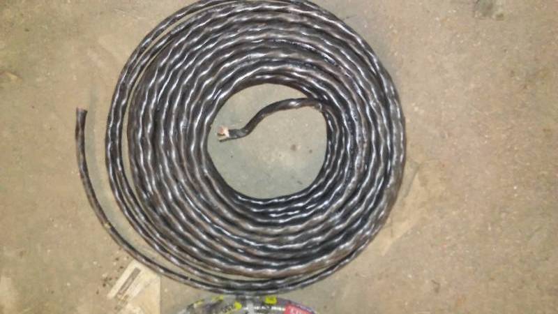 lot 597 image: 10-3 Wire, approx. 250 ft.