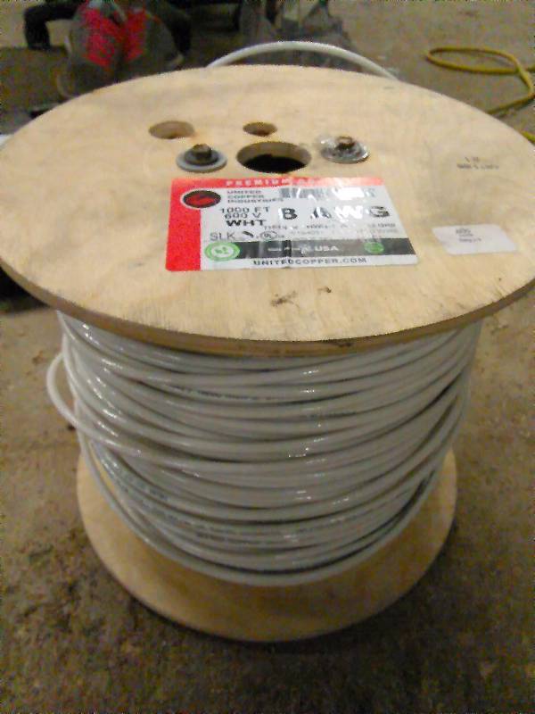 lot 647 image: White Wire Spool � New, 8 AWG, 1000 ft.