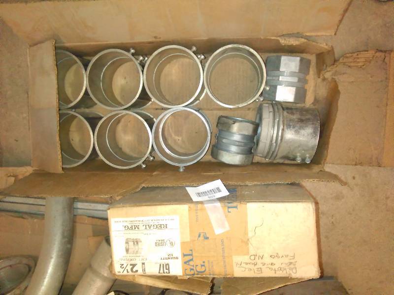lot 655 image: (12) 2 Inch EMT Coupling Compression Type and (7) 3 � Inch Set Screw Type
