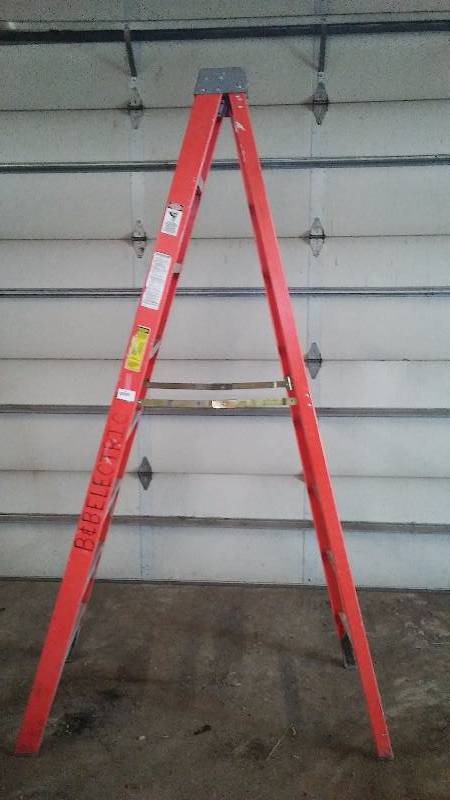 lot 656 image: 8 Ft Fiberglass Ladder by Keller K- Pro, 300 lb. Capacity
