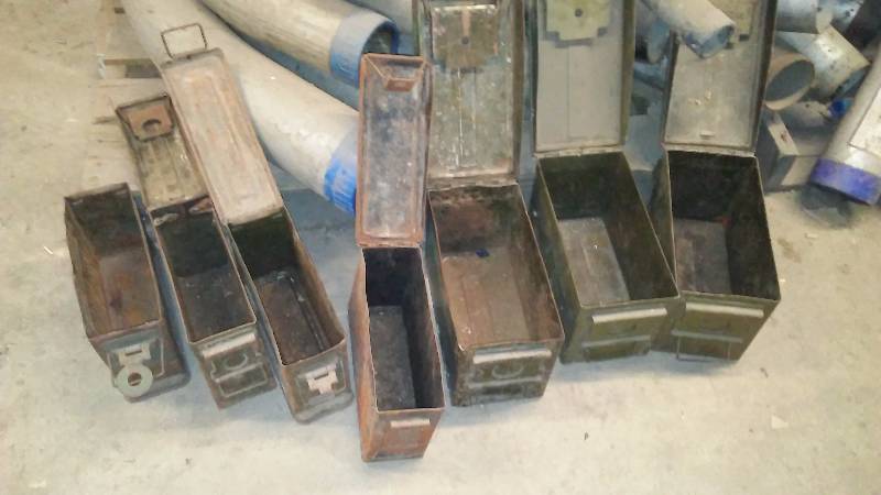 lot 673 image: Ammo Boxes (7) One is missing cover, Latches work