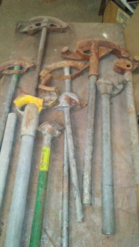 lot 695 image: Misc. Pipe Benders (9)