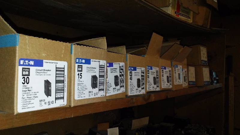 lot 708 image: Breaker Switches � See Pictures for details