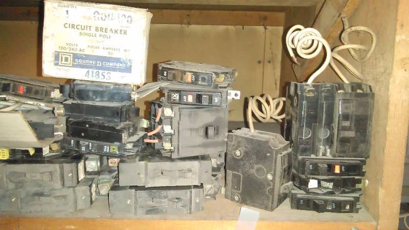 lot 743 image: Massive Breakers, 20 AMP (5) 50 AMP (3) 75 AMP, 400 AMP