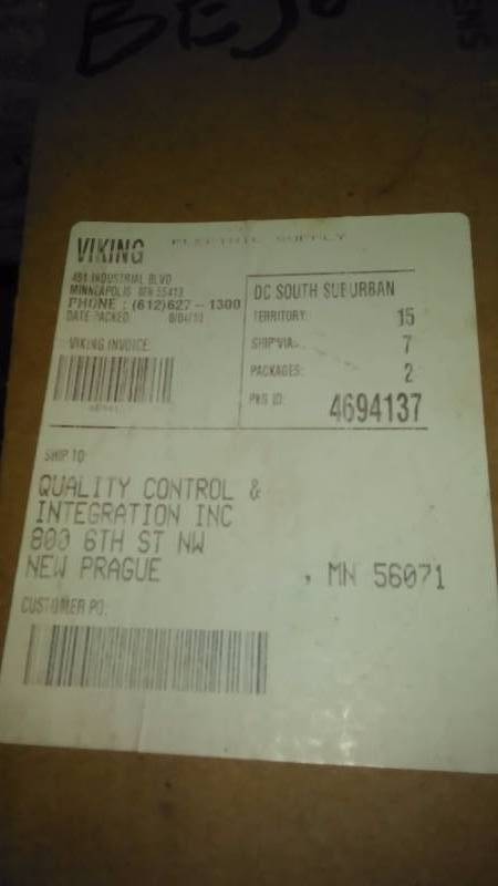 lot 724 image: Siemens Centron Series Circuit Breaker 200 AMP � new in box