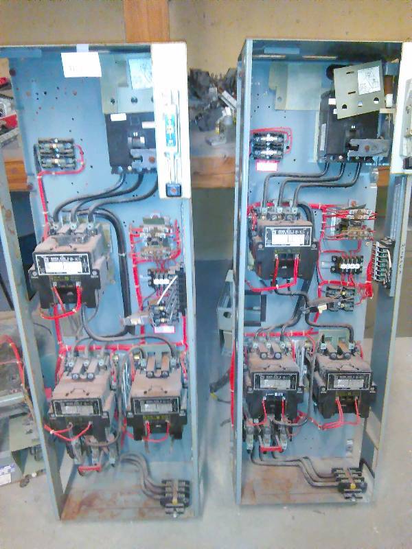 lot 732 image: Large Electrical Boxes, NEMA Size 3, by Square D 100 Amp Service (2)