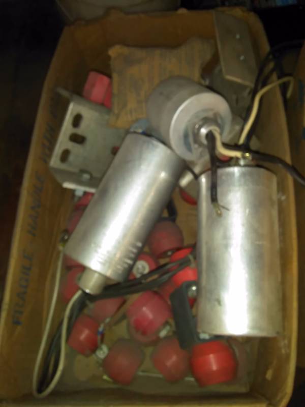 lot 742 image: Lightening Arrestors, Misc. Breakers � Large 60 AMP Circuit Breakers