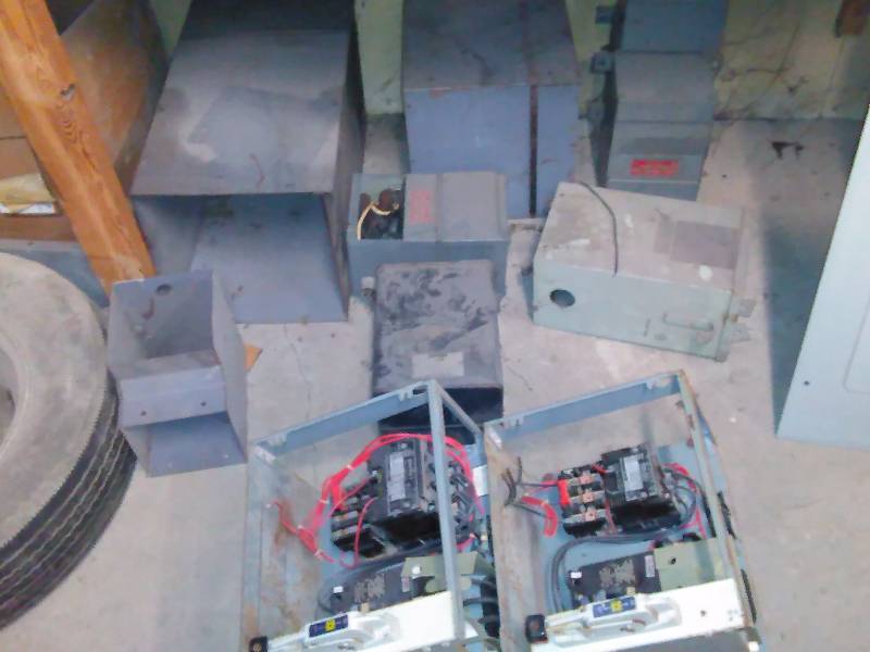 lot 747 image: Acme Electric Power transformer, Hevi Duty (4) and Westinghouse transformer single phase and Square D NEMA Size 1 and 2