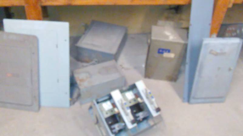 lot 748 image: Misc. Size Box Covers (4)