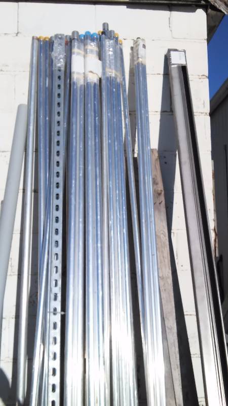 lot 751 image: Lot of Galvanized 10 ft. Conduit