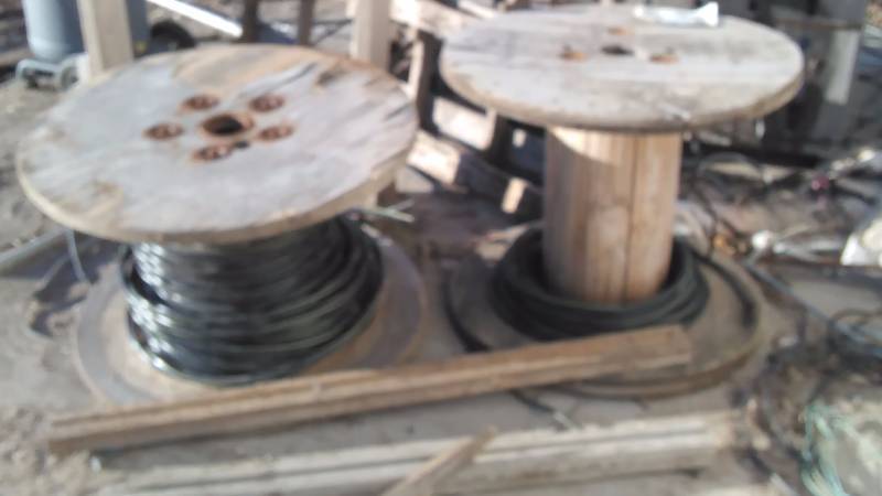 lot 753 image: Heavy Gauge Wire (2) Rolls
