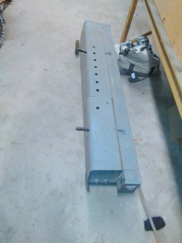 lot 775 image: Hot Box - 7 ft.