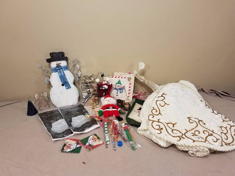 Mixed Christmas Lot