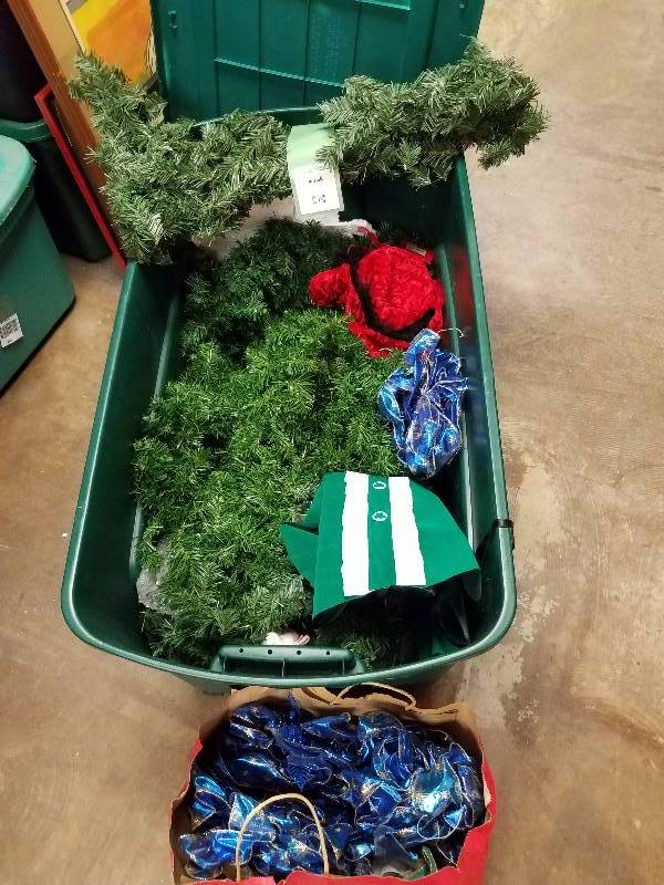 Tote of Garland and ribbons
