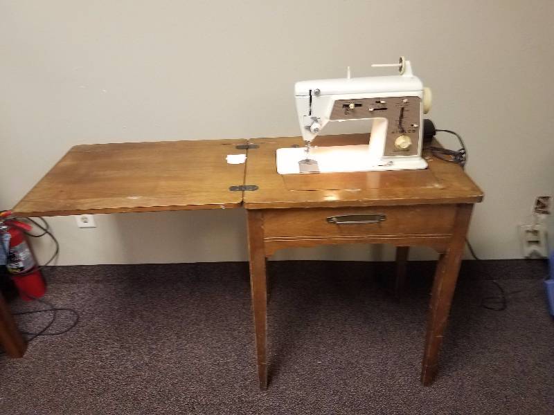 Singer Hide-a-way Sewing Machine Stand
