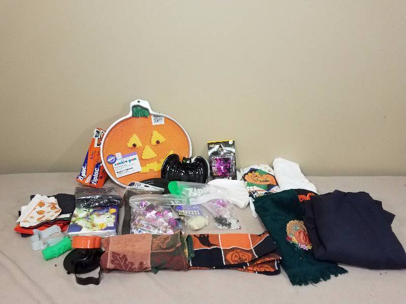 Halloween Towels and kitchen Items