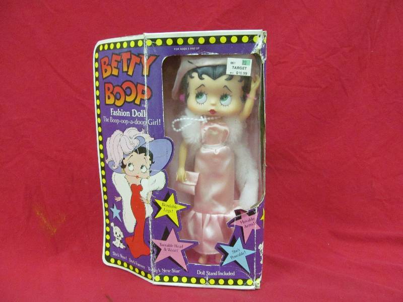 lot 2 image: Betty Boop fashion doll