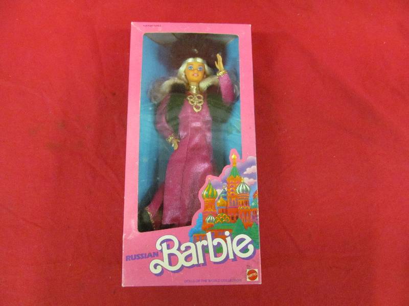 lot 8 image: Barbie Russian