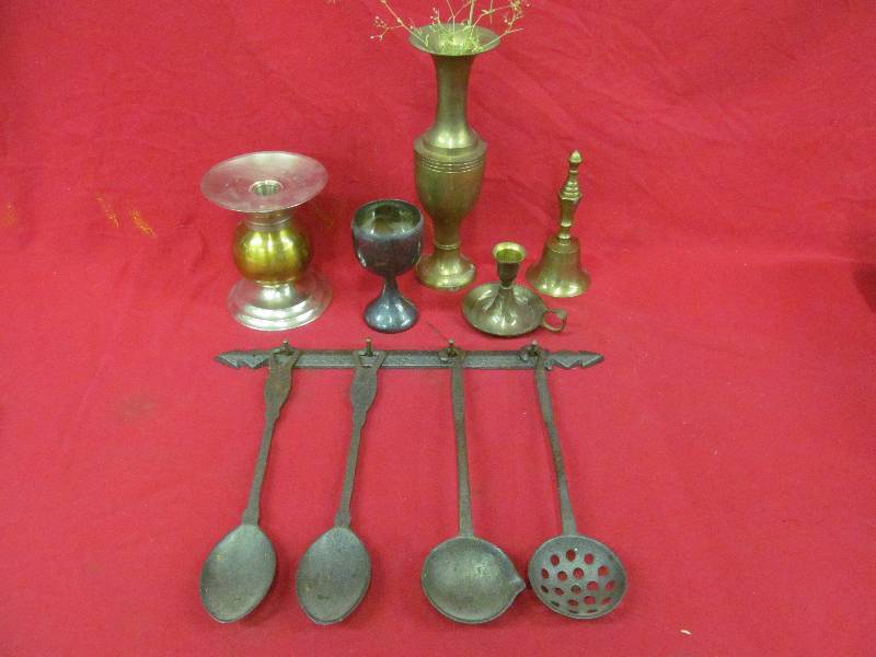 lot 15 image: cast iron spoon set