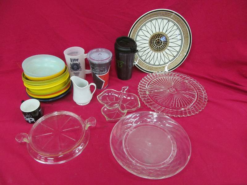 lot 44 image: dishes