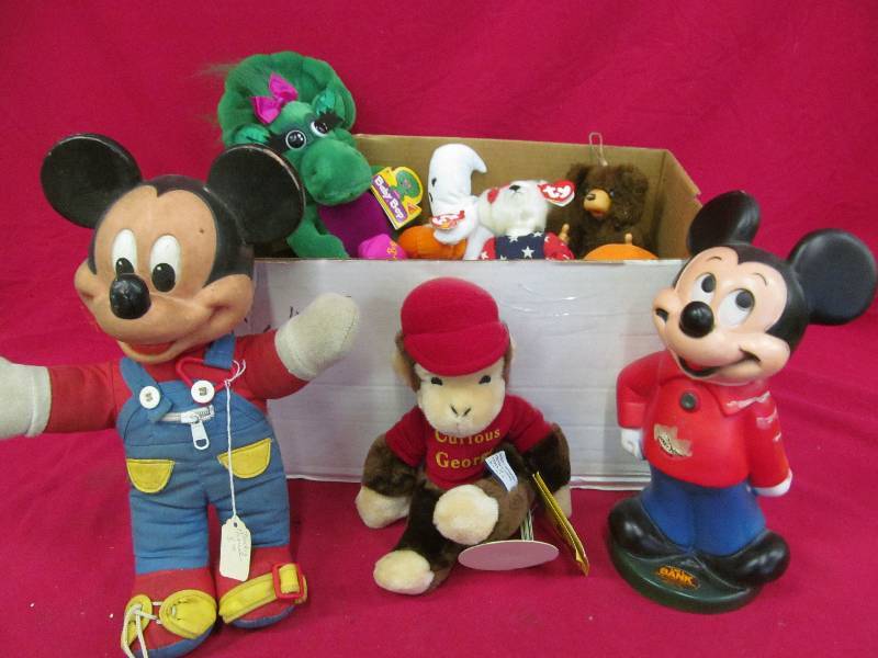 lot 81 image: stuffed toys