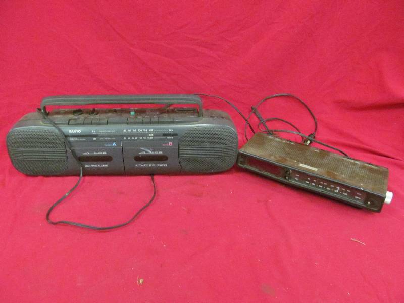 lot 103 image: radios