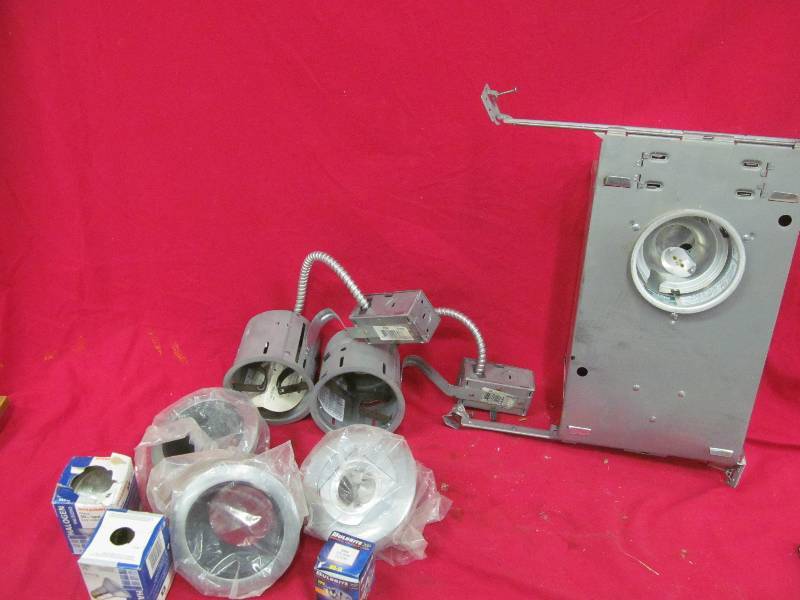 lot 119 image: recessed lights