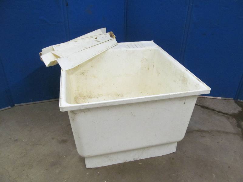 lot 144 image: utility sink