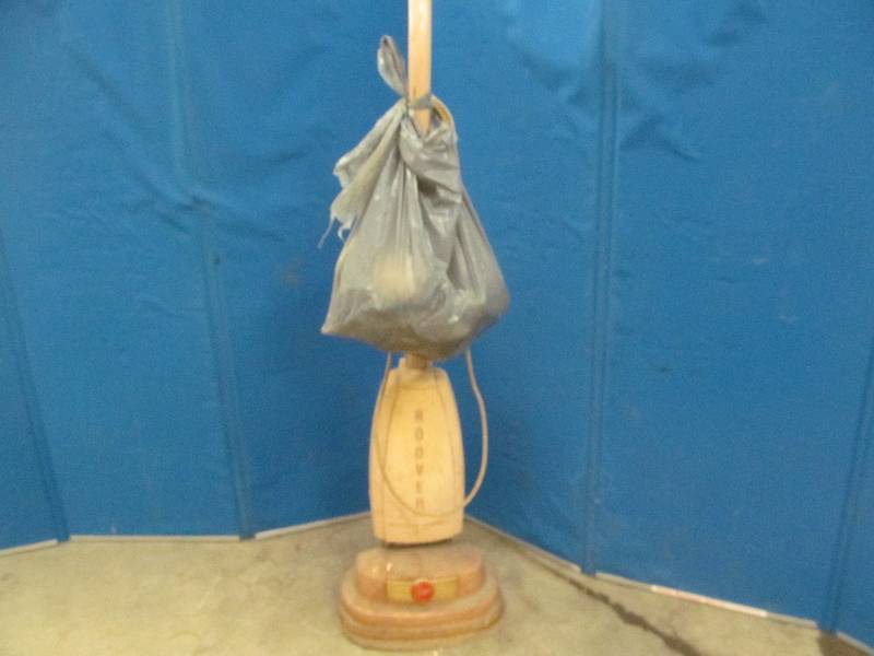 lot 153 image: Hoover floor scrubber