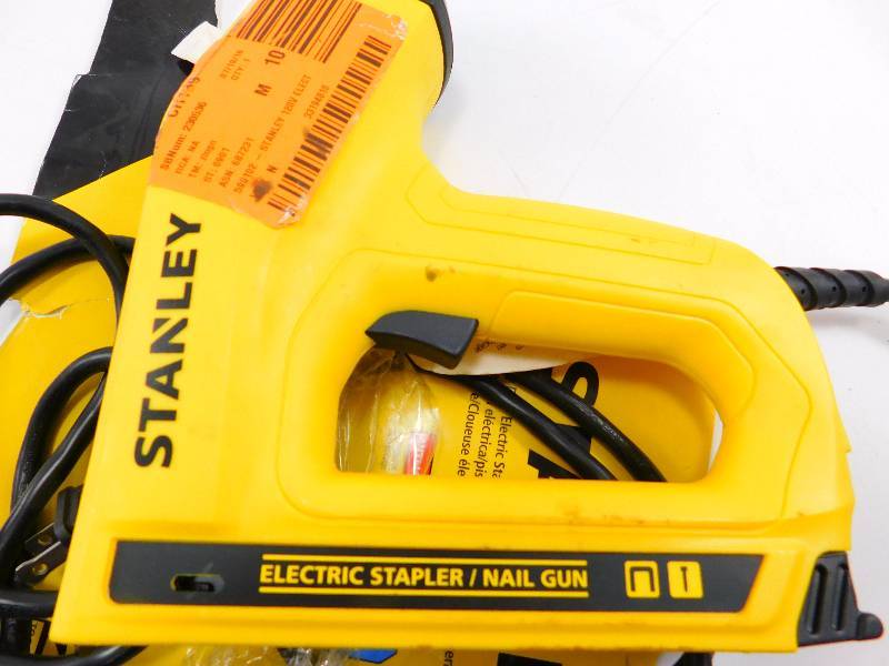 lot 9 image: Stanley 2-in-1 Electric Stapler and Strip Brad Nailer