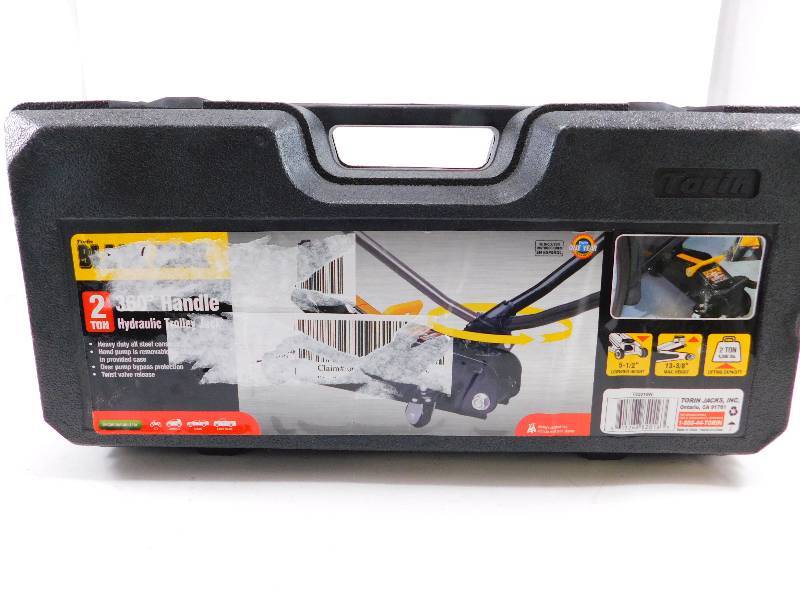 lot 38 image: Torin 2 Ton Trolley Jack w360° Swivel Handle & Carrying Case