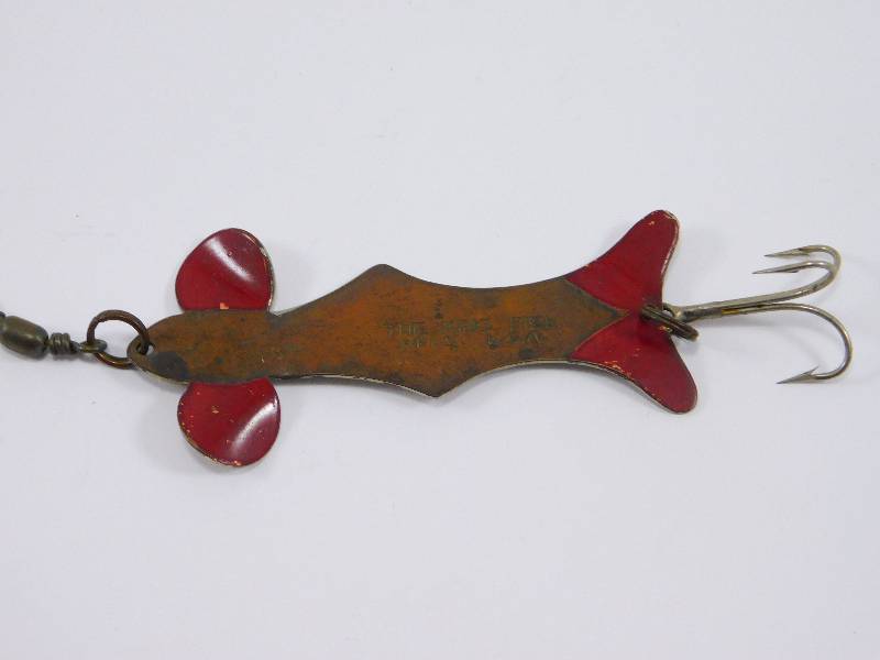 lot 27 image: Vintage The King Fish