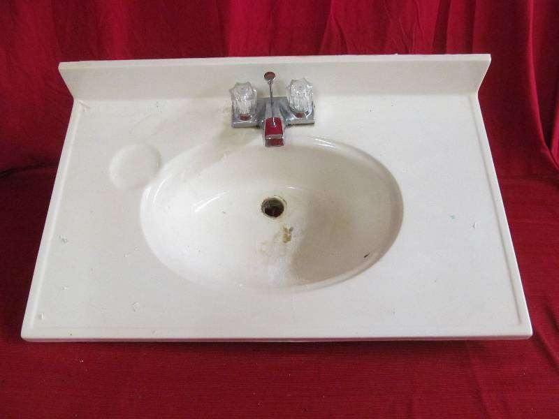 Arlux sink and faucet