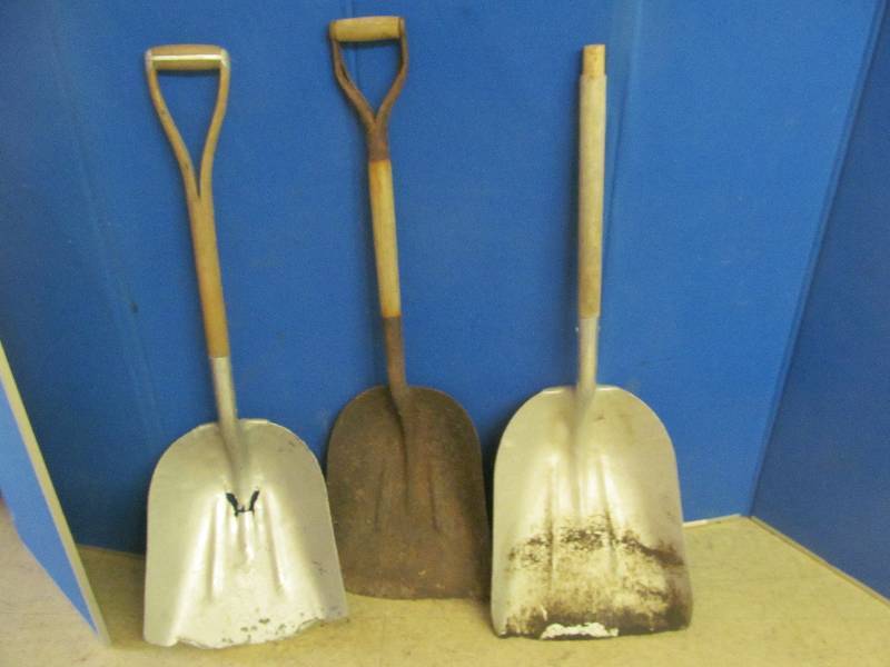 grain shovels