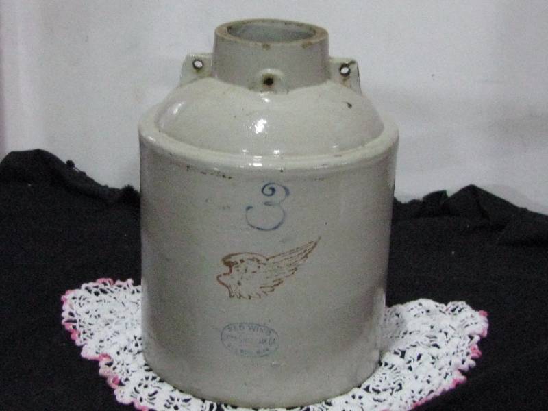 lot 8 image: Res Wing Union Stoneware 3gl Preserve Jar