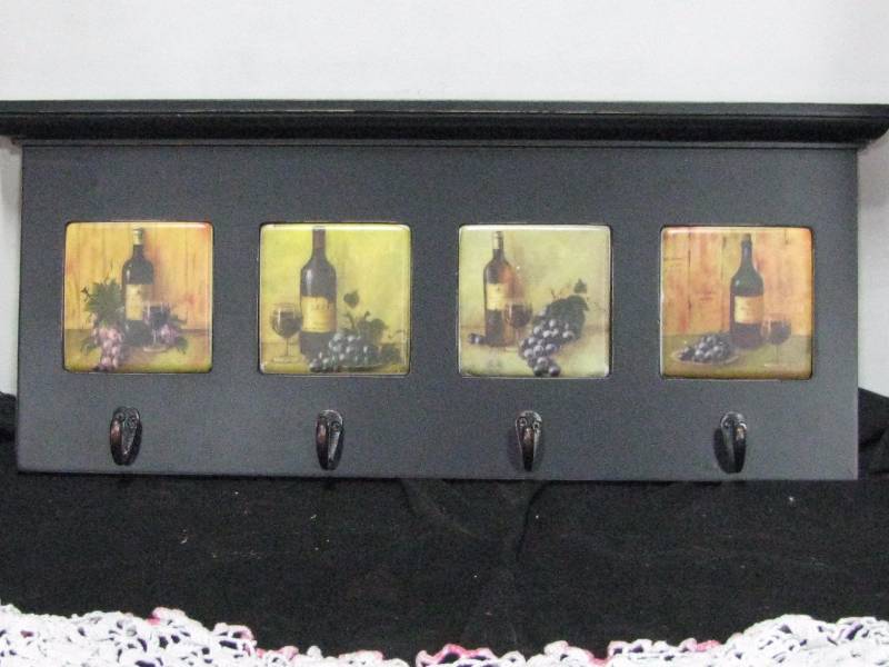 lot 21 image: Wood Rack with Hooks