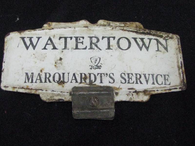 lot 35 image: Metal License Plate Topper