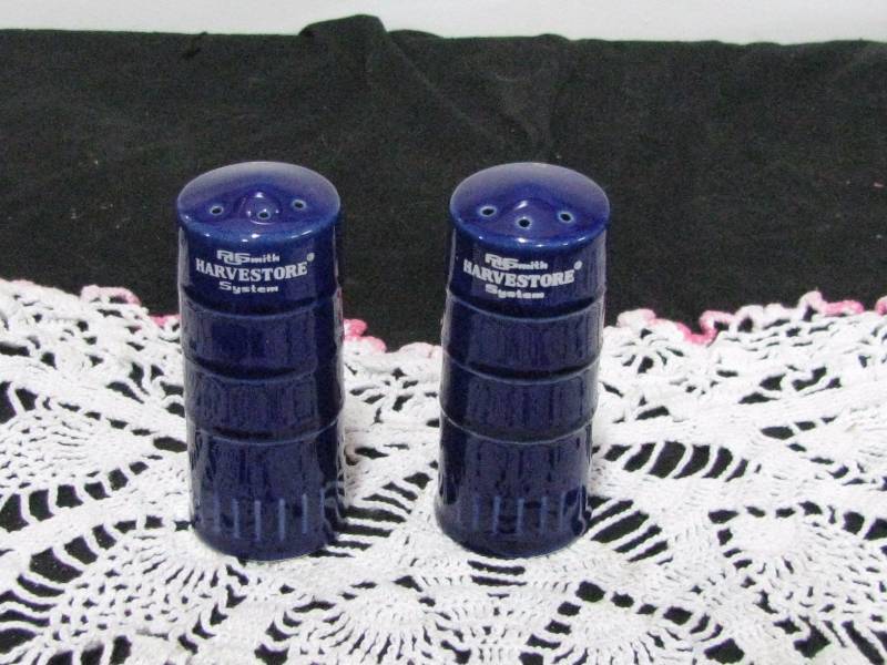 lot 80 image: Harvester Salt & Pepper