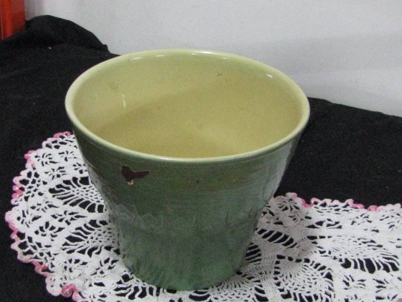 lot 82 image: Red Wing Stoneware Flower Pot