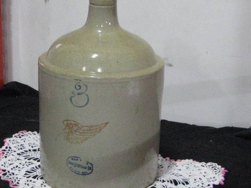 lot 92 image: Red Wing Union Stoneware 3gl Crock Shoulder Jug