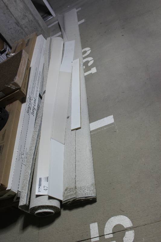 lot 47 image: Roll of Carpet