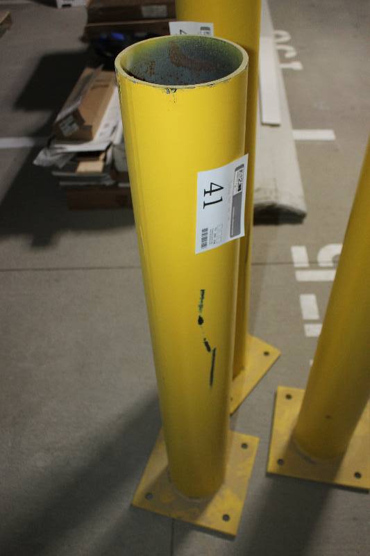 lot 41 image: Yellow Metal Safety Pole