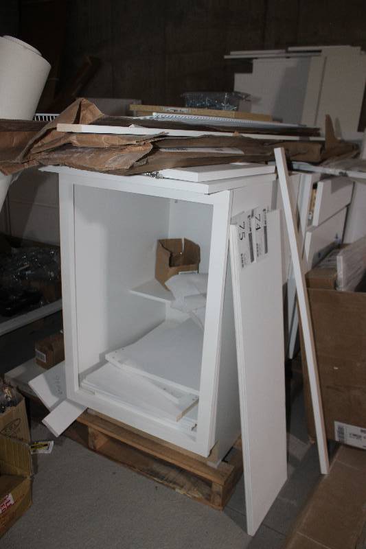 lot 74 image: Lot of (5) Cabinets